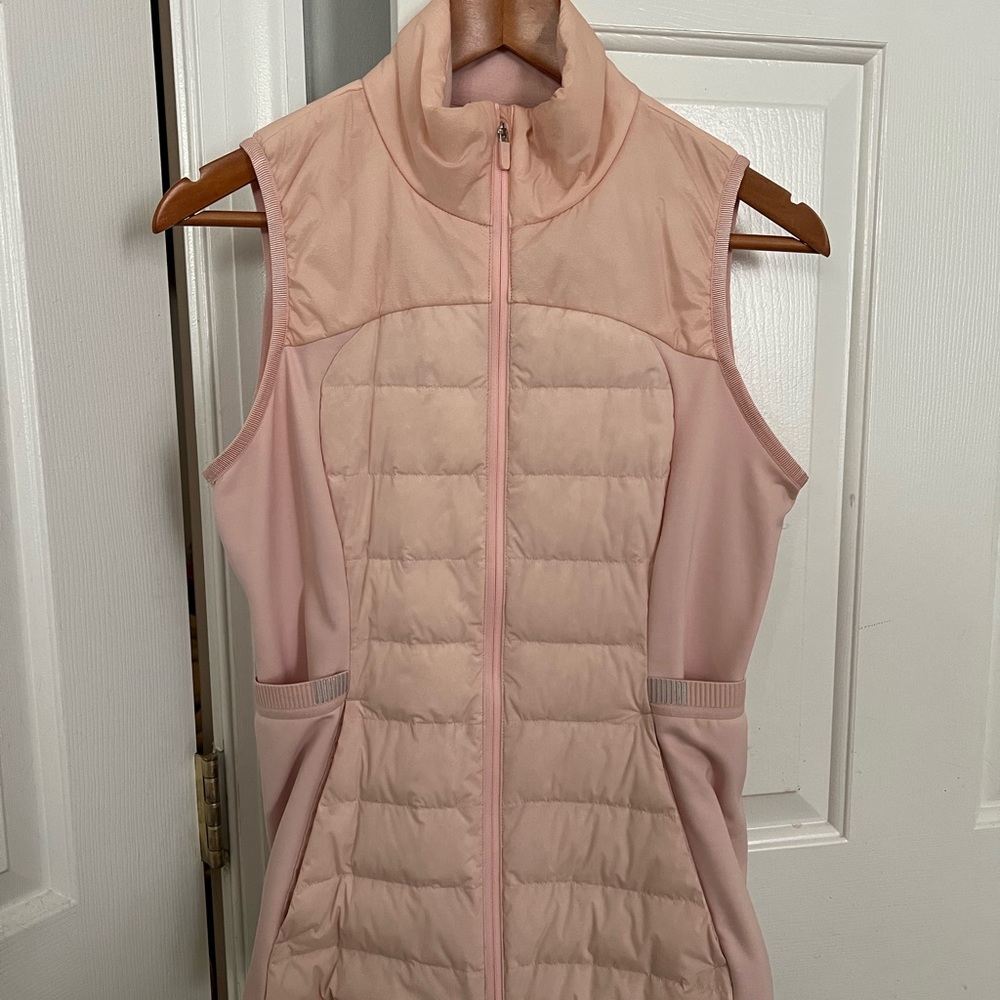 Lululemon Down for it all vest Pink mist, 6